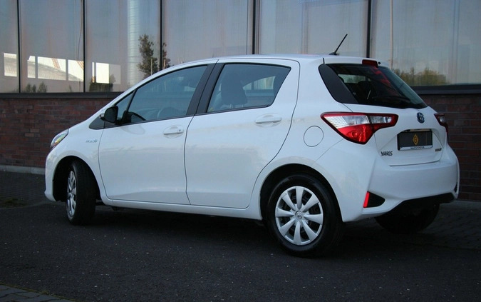 Toyota Yaris cena 56990 przebieg: 78000, rok produkcji 2020 z Pajęczno małe 704